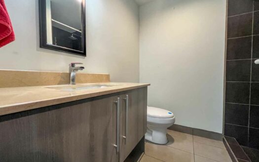 Apartamento en Venta en Rohrmoser Qbo Skyhomes con Vista Panorámica COD#136764