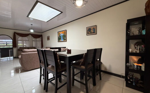 Casa de una Planta, con Hermosos Acabados,  en Residencial Seguro, en Llorente de Tibás COD 136508