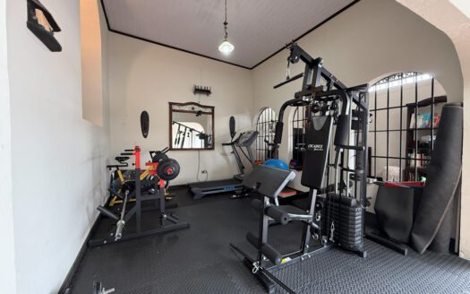 Casa de una Planta, con Hermosos Acabados,  en Residencial Seguro, en Llorente de Tibás COD 136508