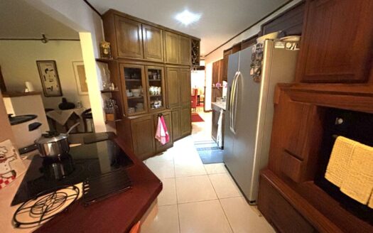 Casa en Venta en Santo Domingo, Condominio con Terraza y 5 Habitaciones, una de ellas en Planta Baja. Código 137539