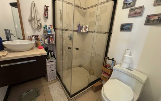 Apartamento en Venta en Planta Baja  en San Pablo de Heredia con Jardín Privado. Código 137727