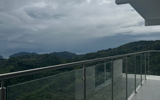 Apartamento en Venta en Condominio Mar a Mar, Garabito, Piso 13 con Vista a Jacó y Herradura COD. 137906