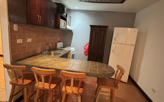Amplia Casa en Venta. Paraiso de Cartago. Cod. 136495