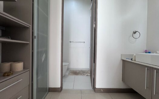 Guayabos de Curridabat: Casa en Condominio Prados del Este con 3 Habitaciones con 262 Metros de Construcción. #138987