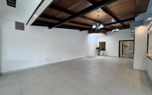 Tres Ríos: Casa de Una Planta en Residencial Privado Sierras de la Unión con 539 Metros de Lote. #138728