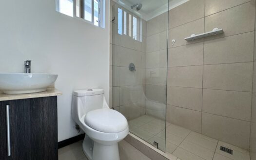 Curridabat: Apartamento en Primera Planta de Dos Habitaciones en $117.000. #139646