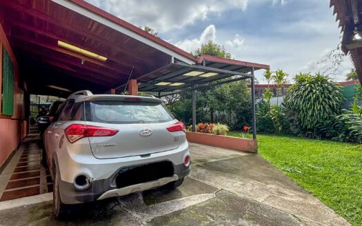 Casa en Venta en Montes de Oca, San Pedro – Amplio Terreno y Excelente Ubicación cod.139532