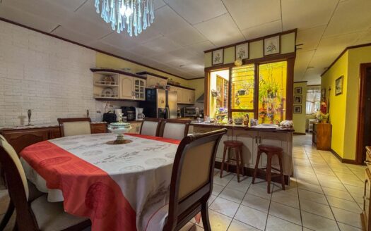 Casa en Venta en Montes de Oca, San Pedro – Amplio Terreno y Excelente Ubicación cod.139532