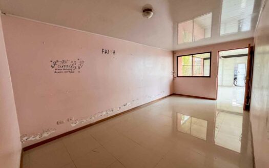 Casa en venta en Lomas de San Antonio, Desamparados, 2 habitaciones – Remate bancario con seguridad 24/7 COD#138386