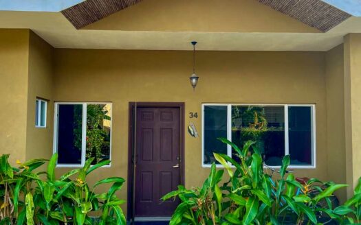 Townhouse Moderno de 3 Hab en Condo Privado – A Minutos de Playa Grande COD: 139750