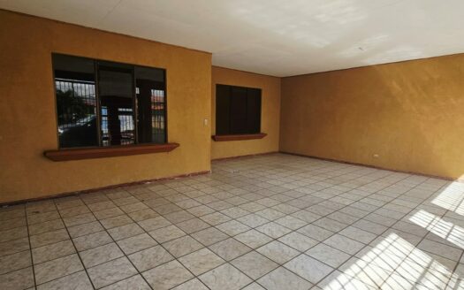 ¡Casa de una planta en venta en El Coyol, Alajuela, REMATE BANCARIO DE OPORTUNIDAD! COD. 138240