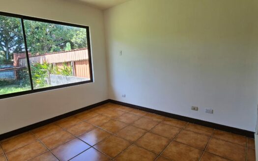 ¡REMATE BANCARIO, PRECIO DE OPORTUNIDAD! Casa en Venta en Condominio en Alajuela Centro, Amplia de 1 Planta y 5 Habitaciones. COD. 139647