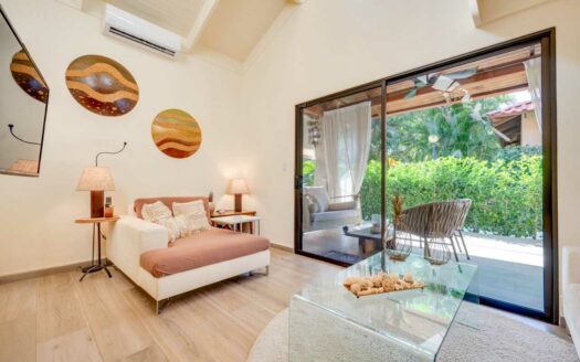 🌿 Villa Boutique en Potrero — 2 Habitaciones, 2 Baños | Amoblada y Renovada COD:139350