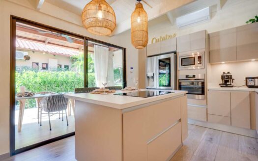 🌿 Villa Boutique en Potrero — 2 Habitaciones, 2 Baños | Amoblada y Renovada COD:139350