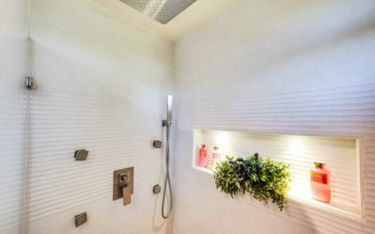 🌿 Villa Boutique en Potrero — 2 Habitaciones, 2 Baños | Amoblada y Renovada COD:139350