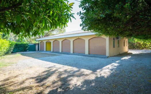 🌿 Villa Boutique en Potrero — 2 Habitaciones, 2 Baños | Amoblada y Renovada COD:139350