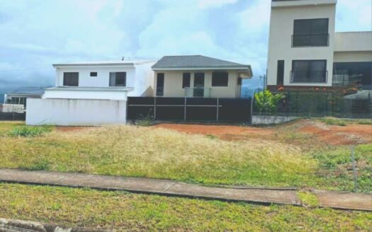 Venta de lote con alta plusvalía en Exclusivo Condominio, Paraíso de Cartago.