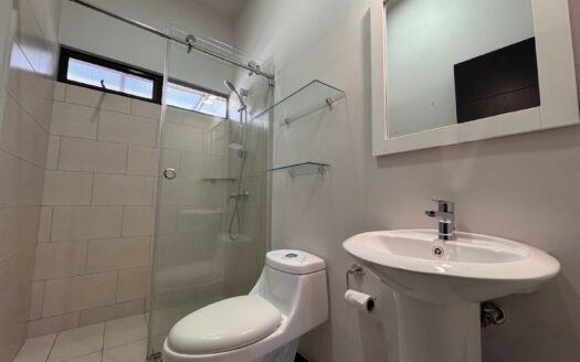 Guayabos de Curridabat: Casa de Una Planta en Condominio con 3 Habitaciones. 85 Millones de Colones. Oportunidad! #140456