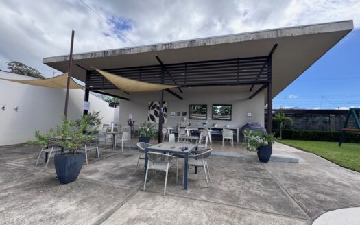 Guayabos de Curridabat: Casa de Una Planta en Condominio con 3 Habitaciones. 85 Millones de Colones. Oportunidad! #140456