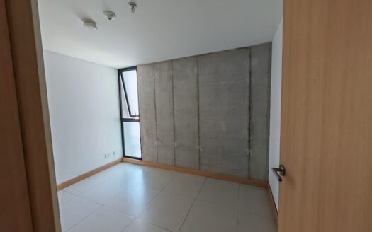¡OPORTUNIDAD: SE RECIBEN OFERTAS! Apartamento Adjudicado en Venta en Condominio Qalma, Conectividad Estratégica y Amenidades. COD. 140965