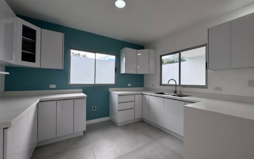 Condominio Floresta: Casa de una planta a su gusto #140265