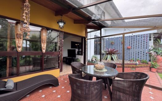 San Ramón de Tres Ríos: Hermosa Casa en Residencial Privado con 393 Metros de Lote. #140729