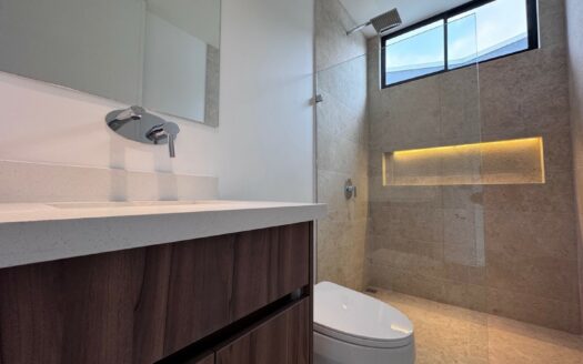 Tres Ríos: “Casa Bosque” 4 habitaciones con diseño innovador y privacidad #140063