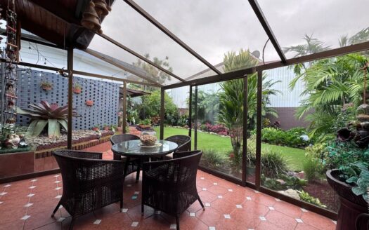 San Ramón de Tres Ríos: Hermosa Casa en Residencial Privado con 393 Metros de Lote. #140729