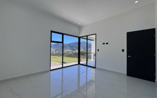 Tres Ríos: Casa a Estrenar en Condominio con 4 Habitaciones + 3 Baños Completos. #140533