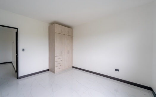 Tres Ríos: Estrene Casa en Condominio con Amplio Patio. Entrega Abril 2026. #141069