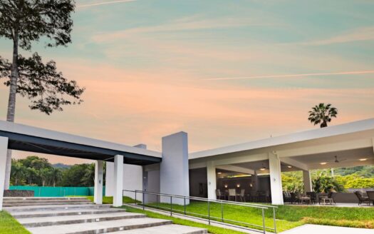 Oportunidad para Inversión-Apt Mountain View Precio: $278000-Punta Leona-Punta Esmeralda-Punta Leona-Playa Mantas-Código:140843