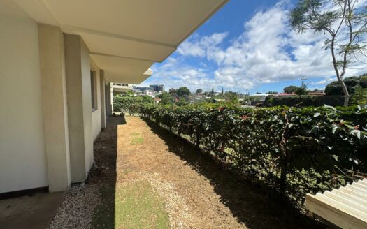 Apartamento en Primer Piso con Jardín, en Escazú Increíble precio Remate bancario Cód 141022