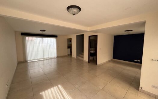 🏡 Remate Bancario. Casa en Venta en Ciudad Colón, en Condominio con Amenidades Premium. Cod. 140431