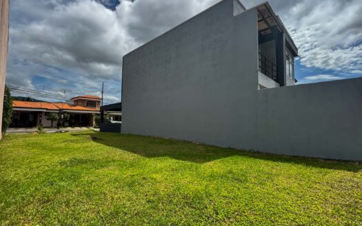 Lote en Venta en Condominio Lomas de Montes de Oca, Plano con Vista cod.140253