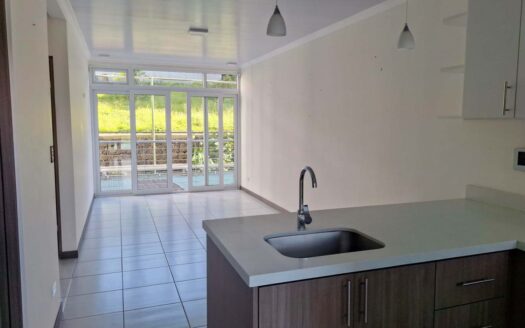 Apartamento en Venta en Zapote, en Condominio con Excelente Ubicación cod.140473