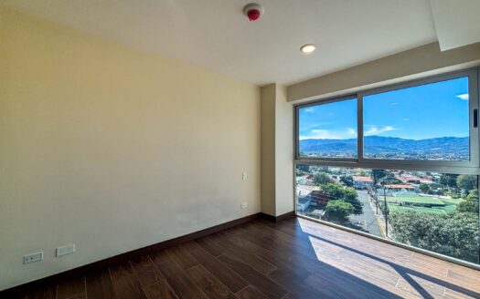 Apartamento en Venta en Los Yoses, Piso 5 con Vista al Sur cod.140574