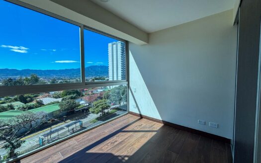 Apartamento en Venta en Los Yoses, Piso 5 con Vista al Sur cod.140574