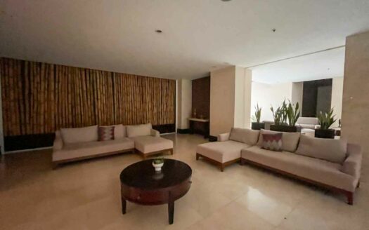 Apartamento de 2 habitaciones en venta en La Sabana, amplio y frente al parque COD#140678