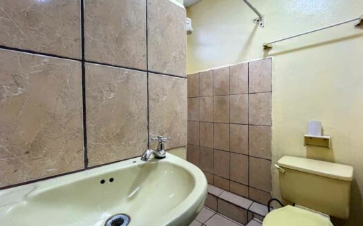 Propiedad mixta de 6 apartamentos en venta en San Rafael Abajo, ideal para inversión con buena rentabilidad COD#141130