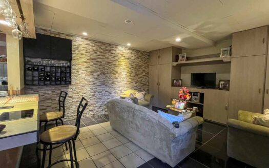 Propiedad mixta de 6 apartamentos en venta en San Rafael Abajo, ideal para inversión con buena rentabilidad COD#141130