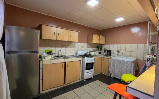 Propiedad mixta de 6 apartamentos en venta en San Rafael Abajo, ideal para inversión con buena rentabilidad COD#141130