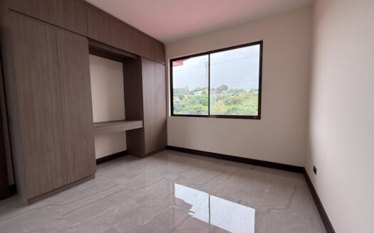 Hermosa Casa Para Estrenar, de 2 Plantas y con Finos y Modernos Acabados, en Condominio en Patalillo de Coronado COD 140369