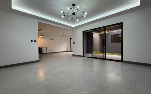 Casa para Estrenar, de 2 Plantas, Moderna y Llena de Luz Natural, en Condominio, Patalillo de Coronado COD 140331