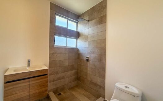 Casa en Venta en Santo Domingo de Heredia, con Amenidades y Financiamiento Total. Código 139980