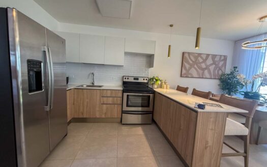 Casa en Venta en Santo Domingo de Heredia, con Amenidades y Financiamiento Total. Código 139980