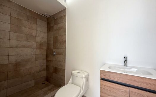 Casa en Venta en Santo Domingo de Heredia, con Amenidades y Financiamiento Total. Código 139980