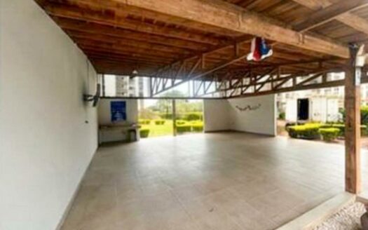 Apartamento Adjudicado en Venta en Concasa, Piso 5 con Balcones y 2 Parqueos. cod.141620