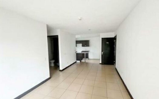 Apartamento Adjudicado en Venta en Concasa, Piso 5 con Balcones y 2 Parqueos. cod.141620