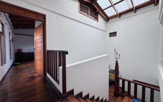 San Ramon: Hermosa Propiedad con Dos Casas en Calle Privada con Espectacular Vista con 2315 Metros de Terreno. #141340