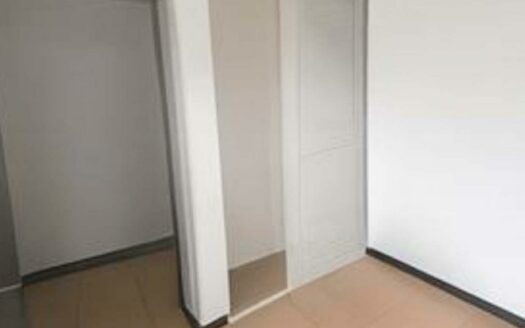 Apartamento Adjudicado en Venta en Concasa, Piso 5 con Balcones y 2 Parqueos. cod.141620